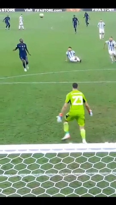 Emiliano_Martinez_wonderful_save_argentina_vs_france_match_fifa_world_cup_qatar_2022_#shorts_#viral(360p)