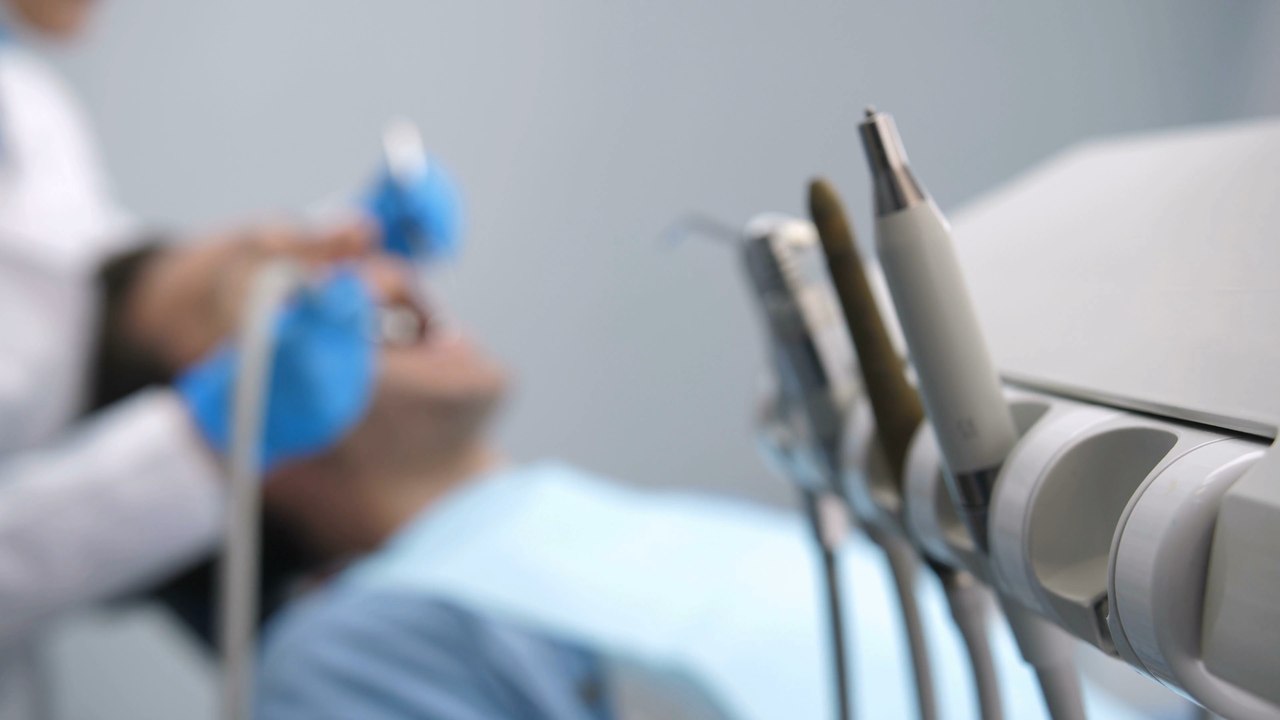 DIY dentistry: One in five Brits pull their own teeth out amid struggle to get a dentist appointment