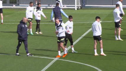 Manchester City training ahead of UCL semi final second leg