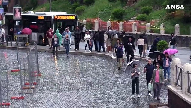 Biglietti Colosseo-Fori, impossibile acquistarli online. Boom bagarinaggio