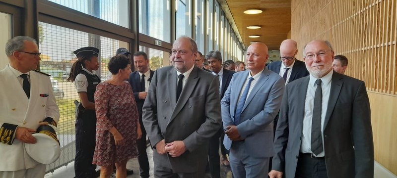Eric Dupond-Moretti en visite au tribunal correctionnel de Pointe-à-Pitre