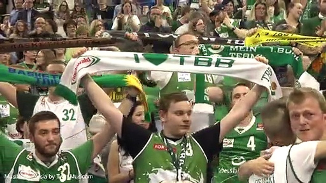 LIEBE KENNT KEINE LIGA | movie | 2016 | Official Trailer