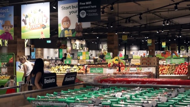 Significant number of Australians skipping meals, research finds