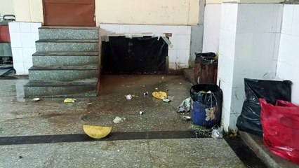 Bad hospital news campaign News: Hospital facilities on ventilator