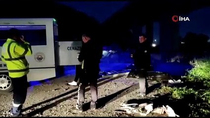 Gemlik’te kontrolden çıkan tır dere yatağına düştü