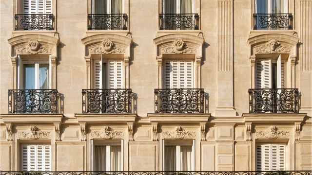 Déclaration de biens immobiliers : que faire si mon logement est géré par une agence ?