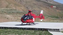 Kalp Krizi geçiren vatandaş ambulans helikopterle Van'a sevk edildi