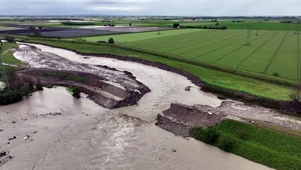Imola, argine del Sillaro distrutto. Il fiume esonda di nuovo