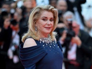 Catherine Deneuve : gros couac en plein direct... l'actrice fait une enorme bourde en prononçant son discours d’ouverture du Festival de Cannes