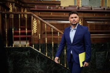 Rufián eleva la presión y advierte a la ministra Sánchez por los Rodalies tras su reprobación