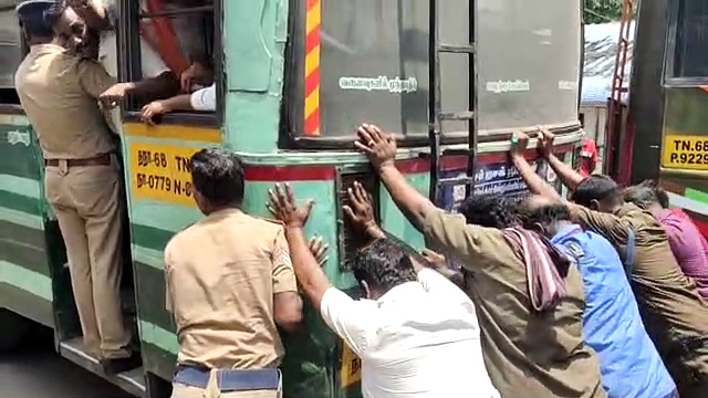 வடிவேலு பட காமெடியை குறிப்பிட்டு; தமிழக காவல், போக்குவரத்து துறையை பங்கமாக கலாய்த்த பாஜக