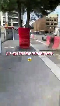 Quand un ou une élève va aux toilettes #humour #collège Un guest est aperçu dans cette vidéo, qui est-il? #prof #monsieurlechat