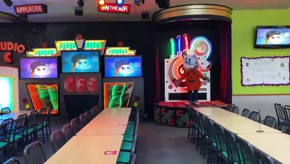 [HD] Chuck E. Cheese- Sammy The Skateboarding Skeleton (North Fwy, Houston TX)