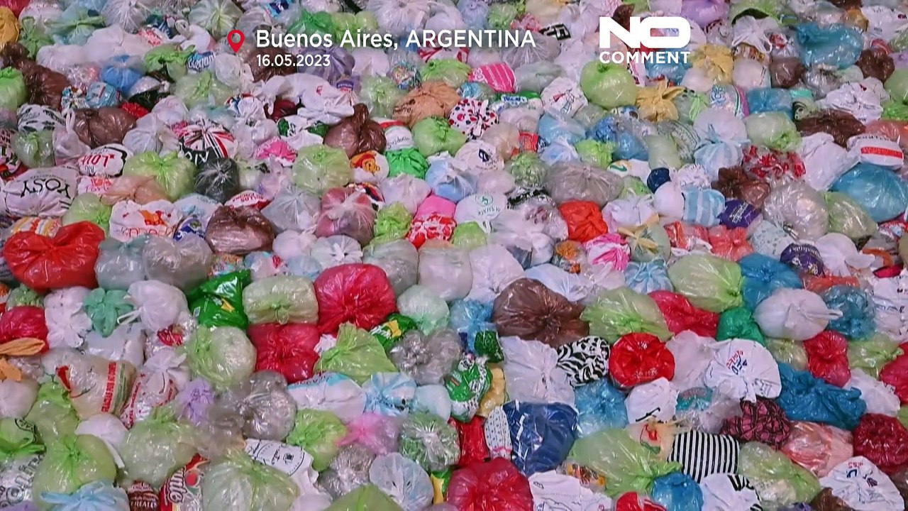 WATCH: Argentina Obelisk covered with plastic bags ahead of World Recycling Day