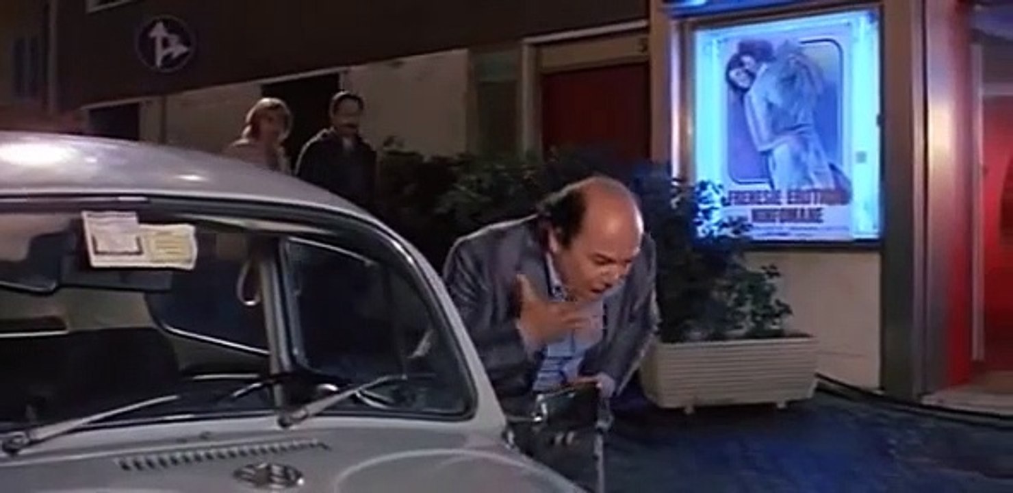 Lino Banfi - Ah la cinta l'ho visto in un film americheno...basta agganciare il coso - scene divertenti da ridere dal  film cult Zucchero miele e peperoncino