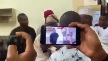 Ole, Ole “thief, thief” - Factional leader of Labour Party, Lamidi Apapa booed and mocked at the Presidential Election Petition Court in Abuja (video)