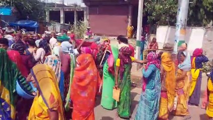 शहरी महिला श्रमिकों ने जाम लगाकर जताया आक्रोश