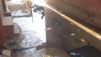 सिवान: नाली का पानी सड़क पर बहने से राहगीर परेशान, सुनिए क्या बोले स्थानीय लोग