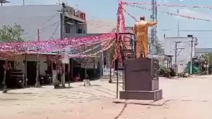 జనగామ: ఉదయం 10 దాటితే నిర్మానుష్యంగా రోడ్లు