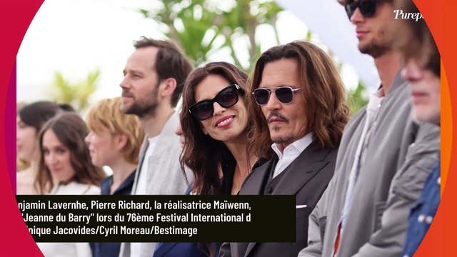 Maïwenn rayonnante aux côtés de son fils Diego, looké avec une veste de luxe, Johnny Depp et Pierre Richard