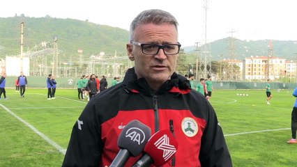 GİRESUN - Giresunspor'da teknik direktör Buz, ligde kalma durumlarını değerlendirdi