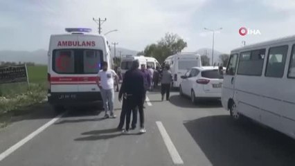 Motosikletle otomobilin çarpıştığı kazada 2 kardeş yaralandı