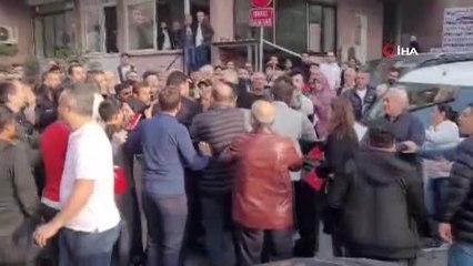 Beyoğlu Belediye Başkanı Yıldız'a ideolojik gruplar engel olmaya çalıştı