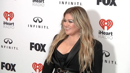 Kelly Clarkson Responded to Toxic Workplace Allegations From Staffers on Her Talk Show