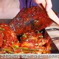 Mukbang makanan pedas 