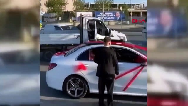 TIR'ı yol ortasında bıraktı horon çekti!