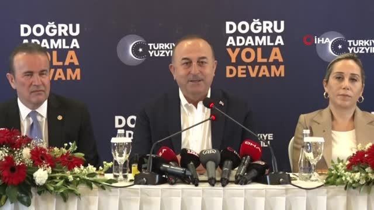 Bakan Çavuşoğlu: "(Muhalefete) Rusya-Ukrayna savaşında tarafsızlığı bozup batıdan aferin almak için Rusya'ya yaptırım uygulamanın ülkemize ve...