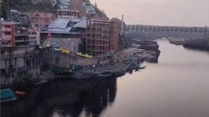 खंडवा: ओंकारेश्वर नर्मदा में लापता कार्तिक की तलाश चौथे दिन भी जारी