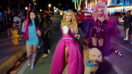 Colate lanza un dardo a Paulina Rubio tras su polémica visita a España