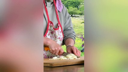 Faraway Village Family videos - Dailymotion