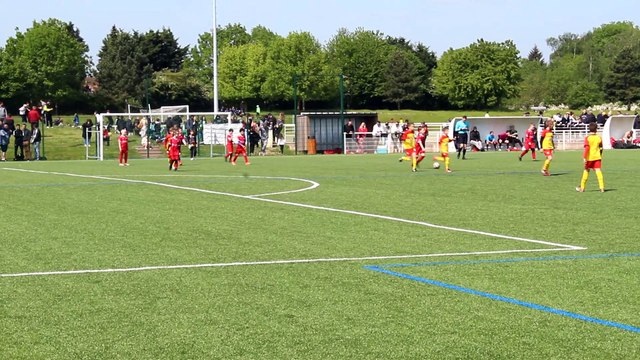 Au stade des Navarres d'Aniche, pour la coupe de la Gaillette Cup, les matchs de poules se jouent ce matin, finales cet après-midi