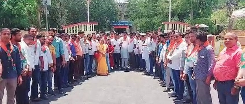 Government should give relief to the common man by reducing the rates of electricity