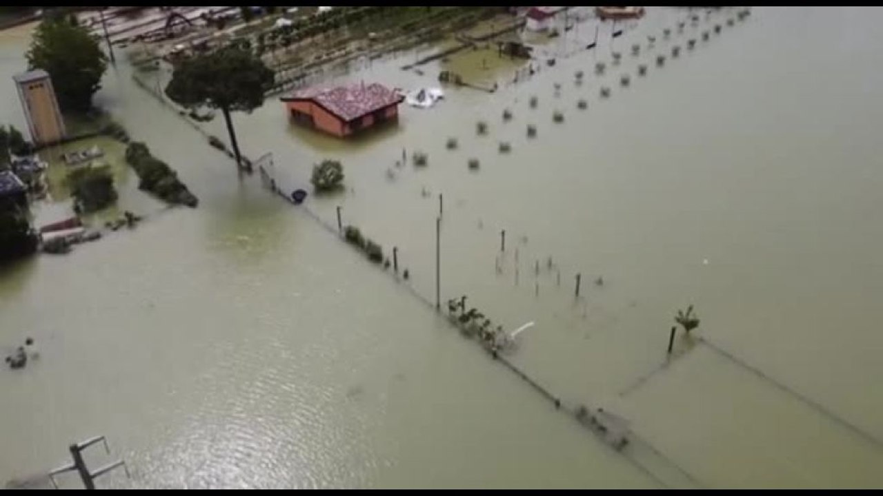 Maltempo in Emilia Romagna, l'alluvione a Cesena vista dall'alto