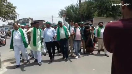 शराब के ठेकों का ग्रामीणों ने किया विरोध,धरना प्रदर्शन को रवाना हुए बुलंदशहर