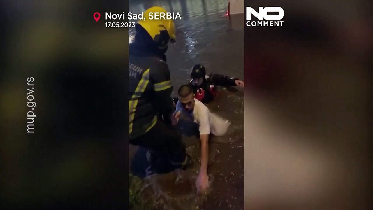 Rettung vom Pkw-Dach: Hochwasser auch auf dem Balkan