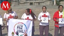 En CdMx, paramédicos de la Cruz Roja se manifiestan en el Ángel de la Independencia; piden paz vial