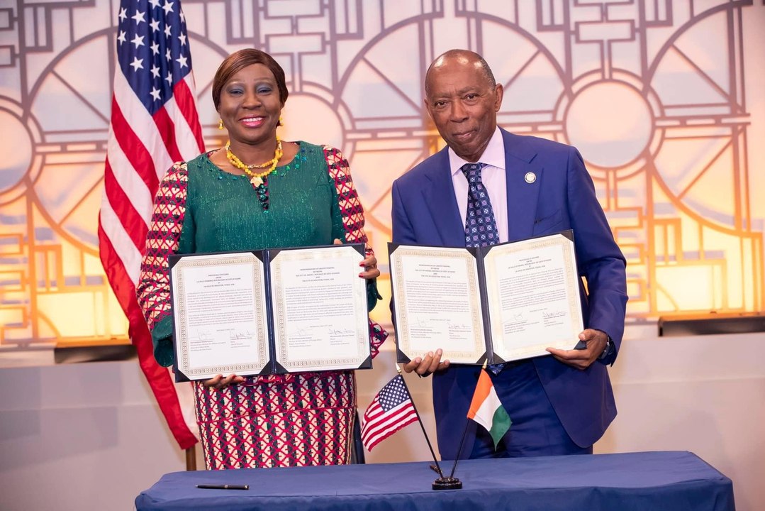 Signature d’une convention de partenariat entre la mairie d'Abobo et celle de Houston (Etats-Unis)