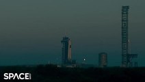 Sunrise Time-Lapse of SpaceX's Crew-6 Rocket & Starship Tower