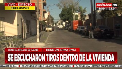 Mujer se atrincheró en su casa con un arma y su hija de 7 años