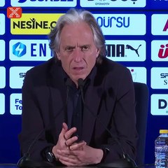 Jorge Jesus: "Matematiksel olarak ihtimal devam ettiği sürece..."