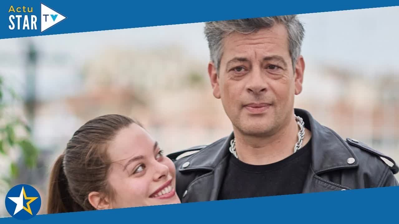 Benjamin Biolay et Chiara Mastroianni : Leur fille Anna véritable sosie de son père, radieuse appari