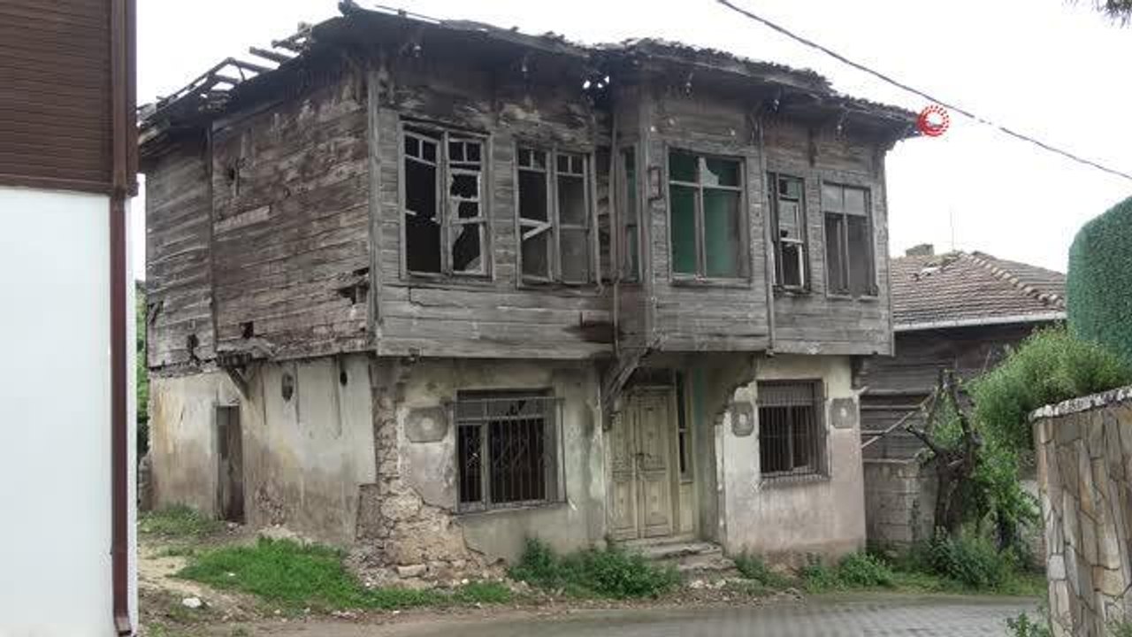700 yıllık Osmanlı tarihi kokan evler restore e...