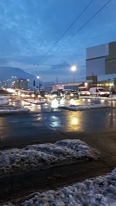 La France Sous la Neige  ☃️  Grenoble & Échirolles #Grenoble #Échirolles #Neige (74)