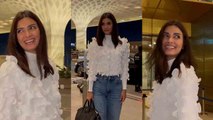 Diana Penty दूसरी बार Cannes 2023 के लिए हुई रवाना, देर रात Mumbai  Airport पर दिखीं बेहद खुश!