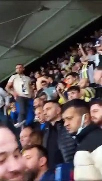 Fenerbahçe taraftarından 'Meclis'te Hizbullah istemiyoruz' sloganı