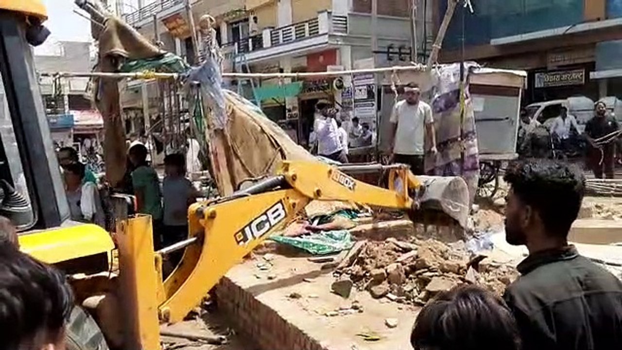 Video News- अतिक्रमण पर चला नगरपालिका का पीला पंजा, बाजार में मचा हड़कम्प